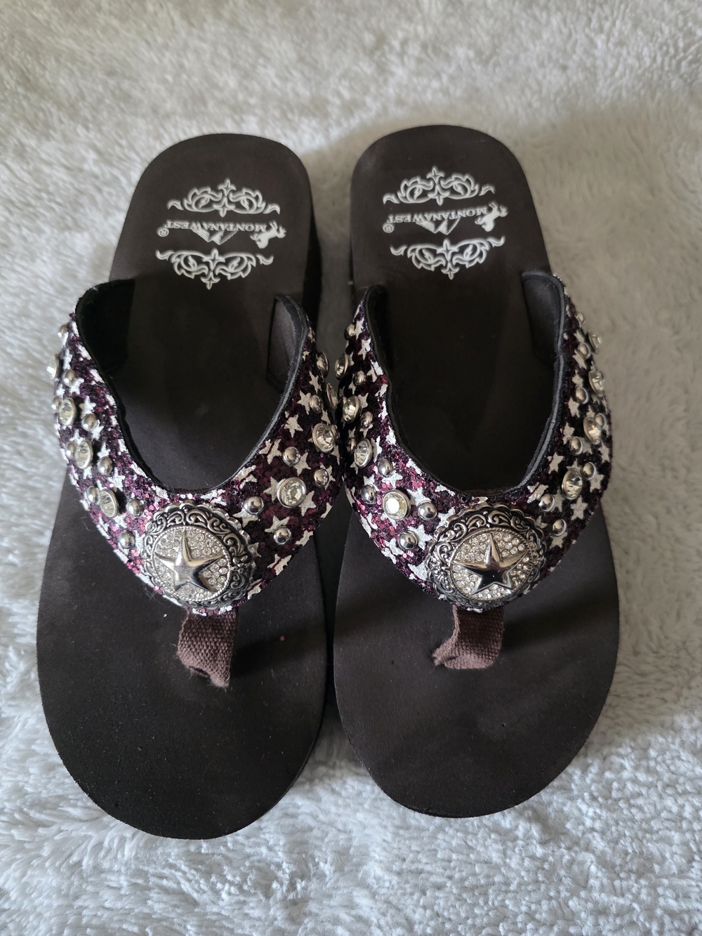 Montana West Jeweled Star Concho Thong Sandals